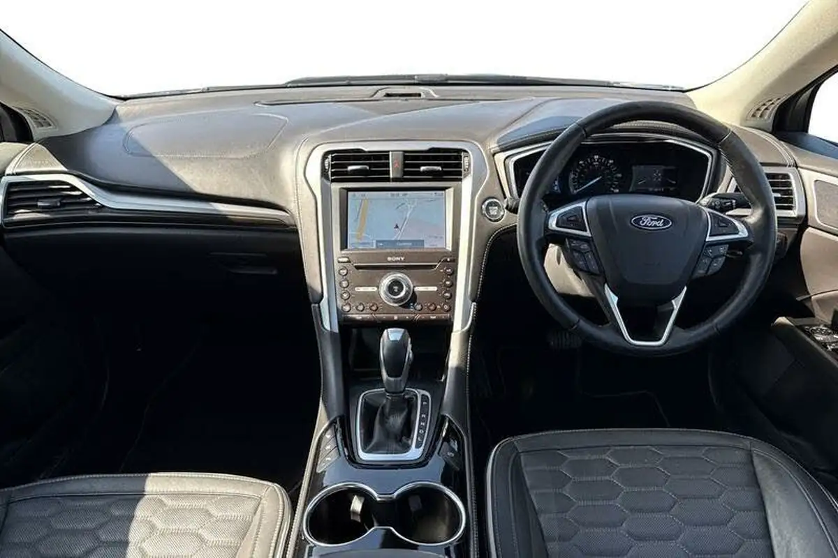 2022-ford-mondeo-20-tivct-vignale-estate-5d-big-9