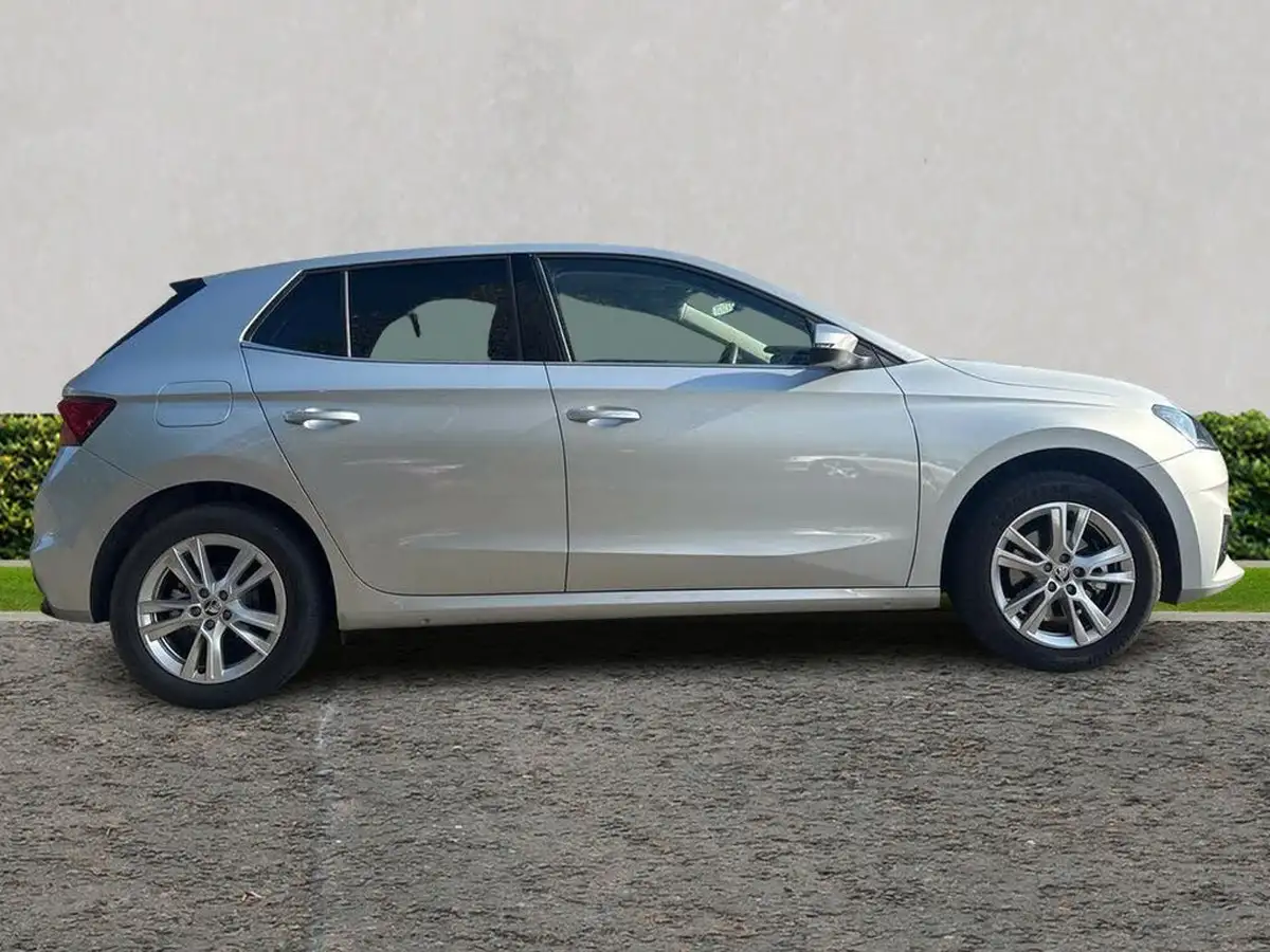 2024-skoda-fabia-15-tsi-se-l-big-1