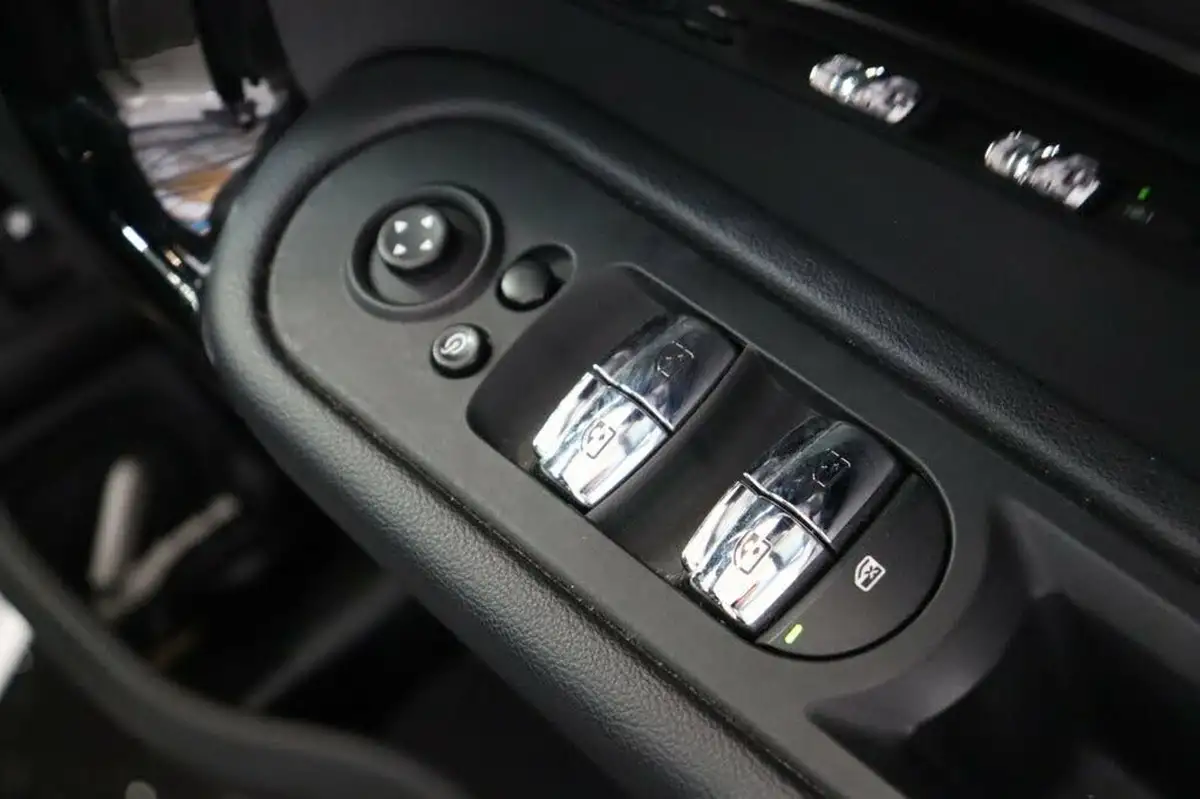 2021-mini-countryman-15-cooper-s-e-phev-sport-big-32