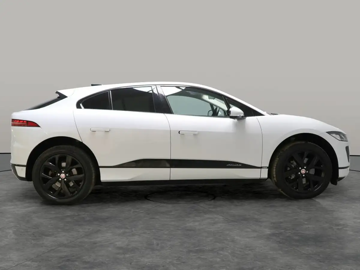 2021-jaguar-i-pace-ev400-hse-big-10