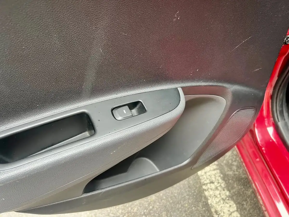 2017-hyundai-i10-10-premium-big-20