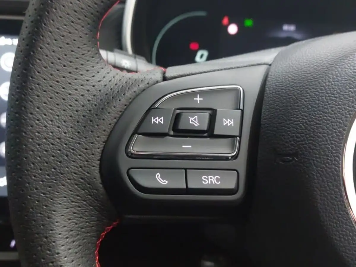 2025-mg-zs-suv-e-trophy-connect-ev-176ps-big-16