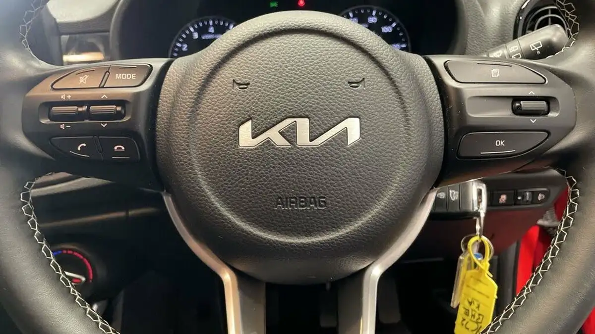 2022-kia-picanto-10-2-big-19