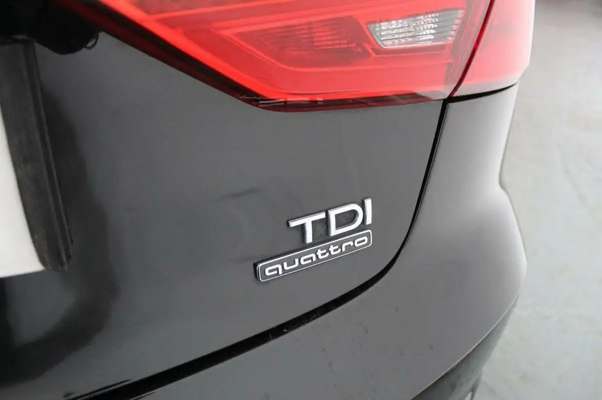 2016-audi-a3-20-tdi-quattro-s-line-184ps-nav-ss-saloon-4d-tronic-big-18