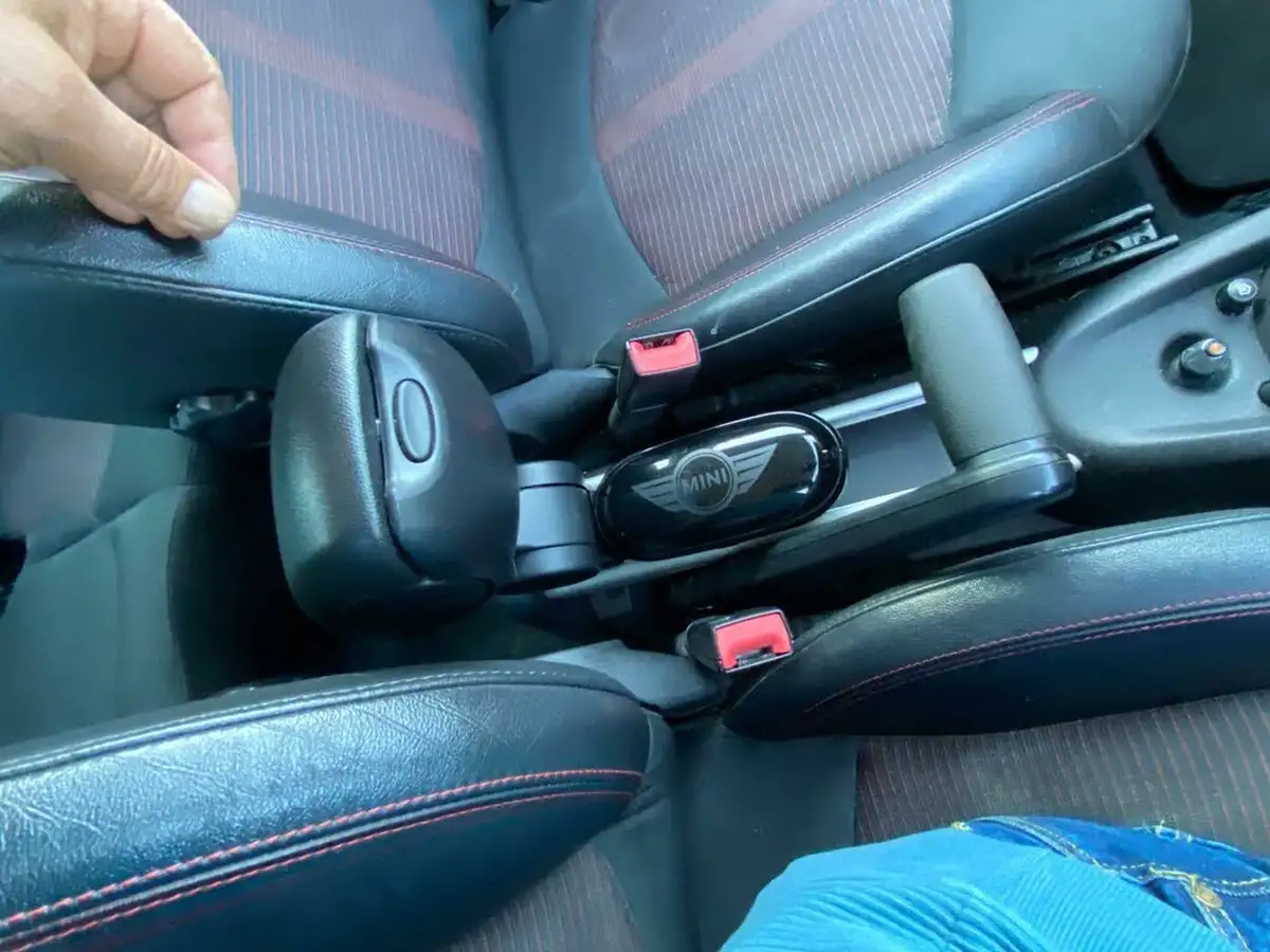 2012-mini-countryman-16td-cooper-big-22