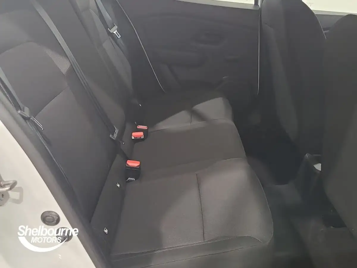 2021-dacia-sandero-10-tce-essential-90bhp-big-18
