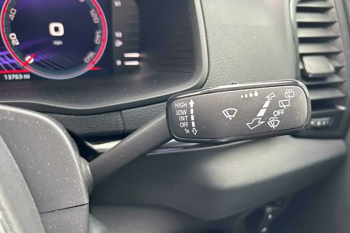 2023-skoda-karoq-15-tsi-sportline-dsg-big-40
