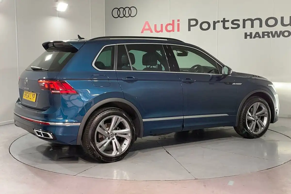 2024-volkswagen-tiguan-15-tsi-r-line-edition-big-6