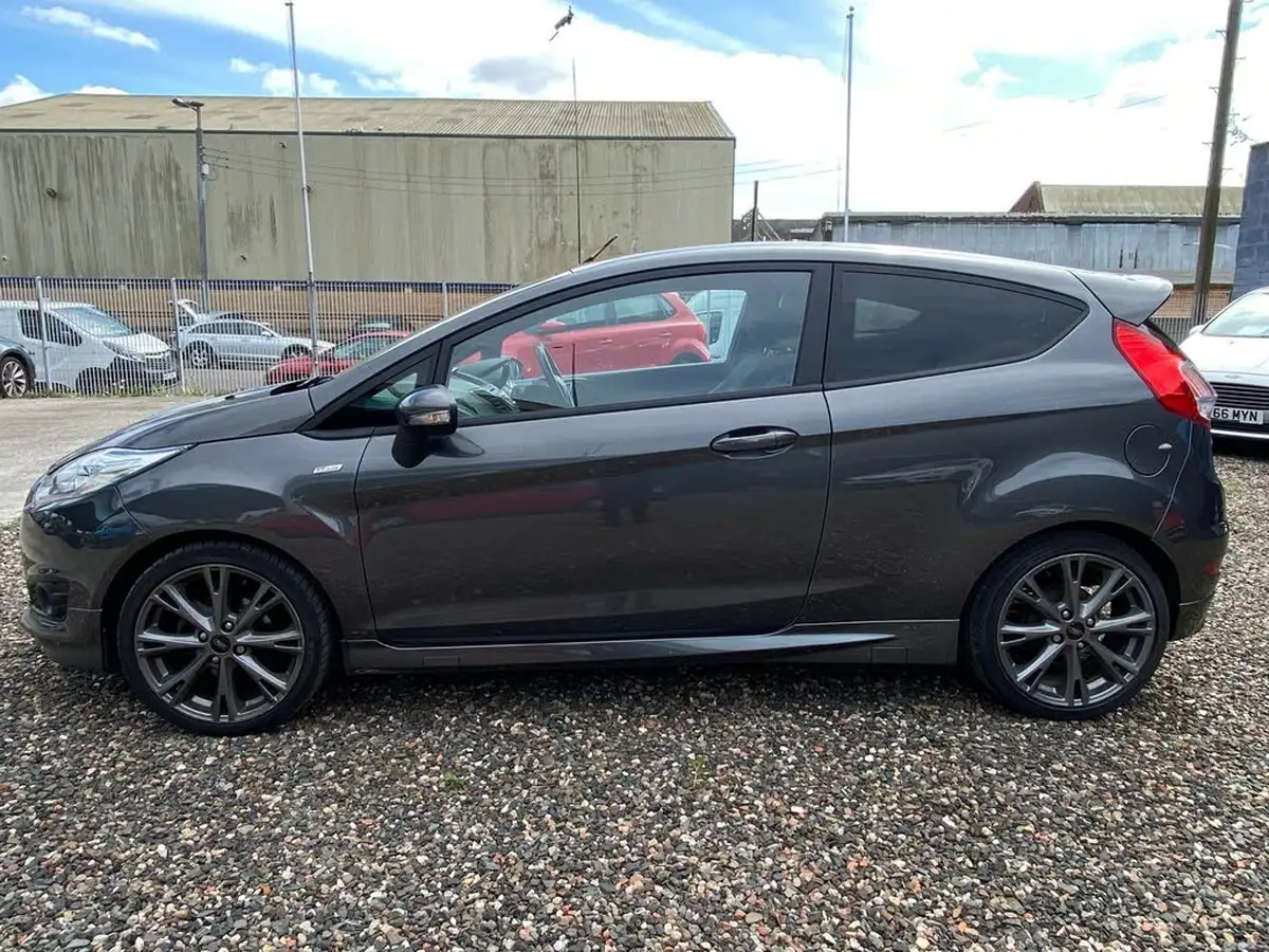 2016-ford-fiesta-10t-st-line-140ps-3d-big-6