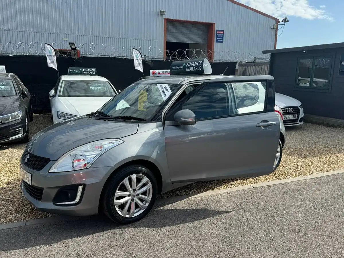 2014-suzuki-swift-12-sz4-94ps-3d-big-36