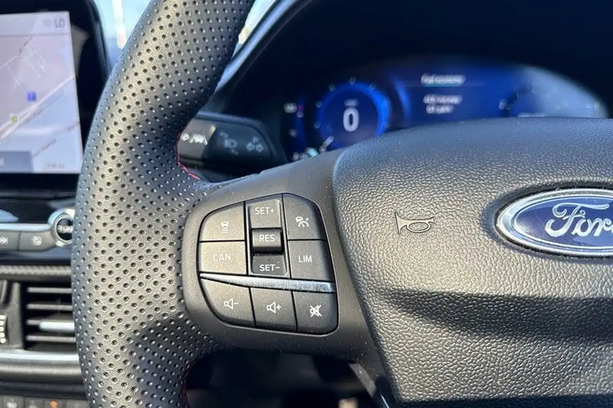 2024-ford-puma-suv-10-st-line-x-155ps-big-26