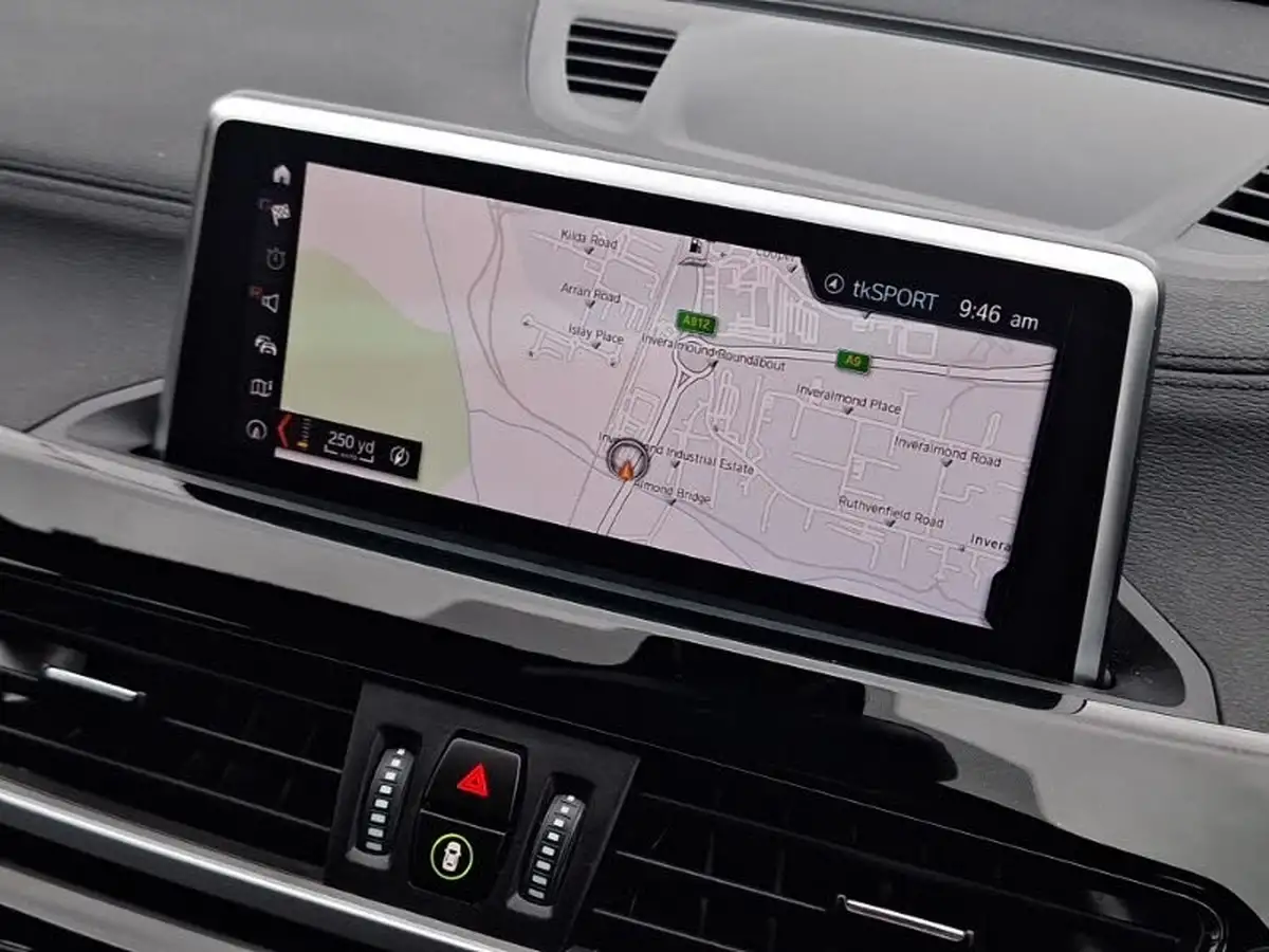 2021-bmw-x1-20-sdrive20i-sport-big-17