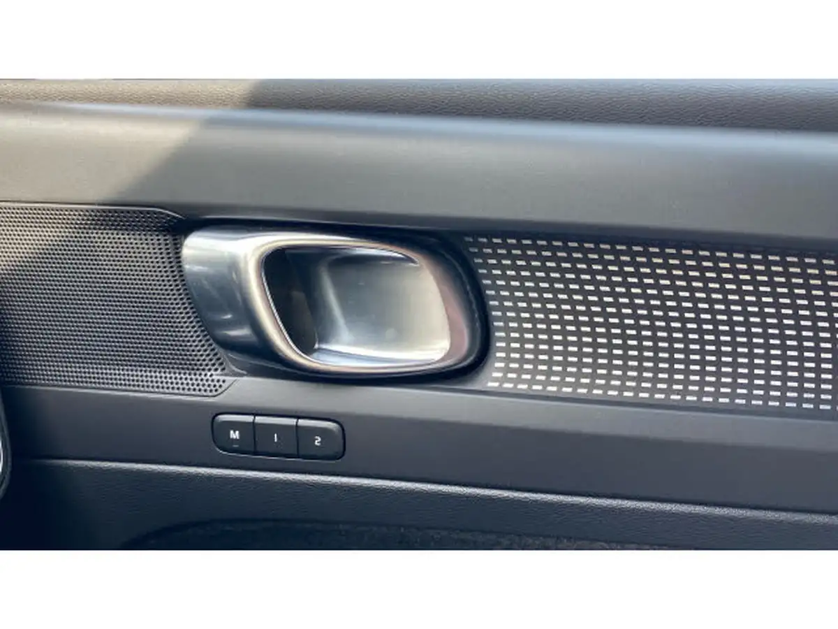 2021-volvo-xc40-15-t5-r-design-pro-258bhp-big-14