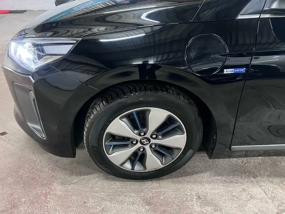 2018-hyundai-ioniq-16-gdi-premium-plug-in-hybrid-big-13