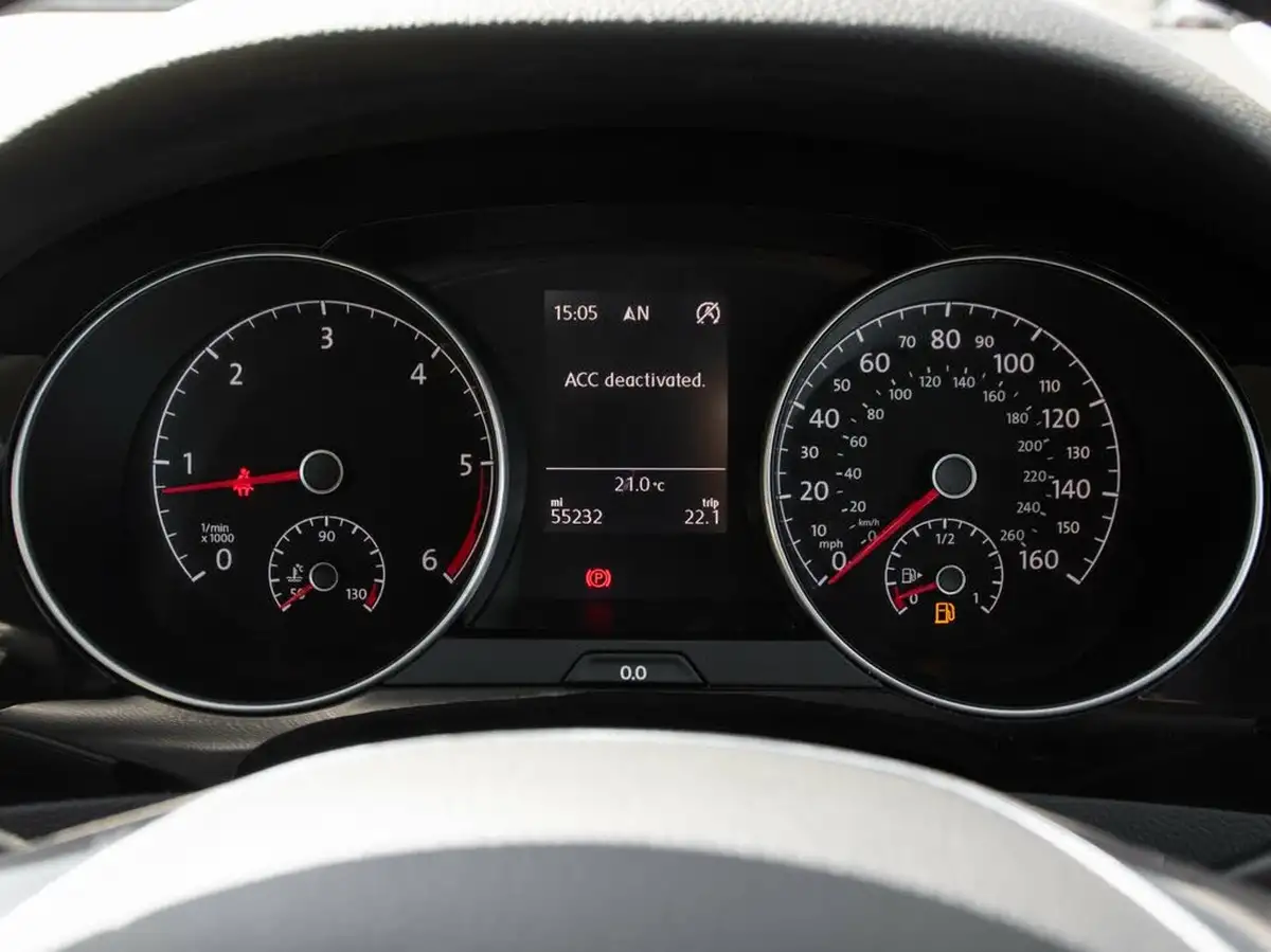 2014-volkswagen-golf-sv-20tdi-gt-big-14