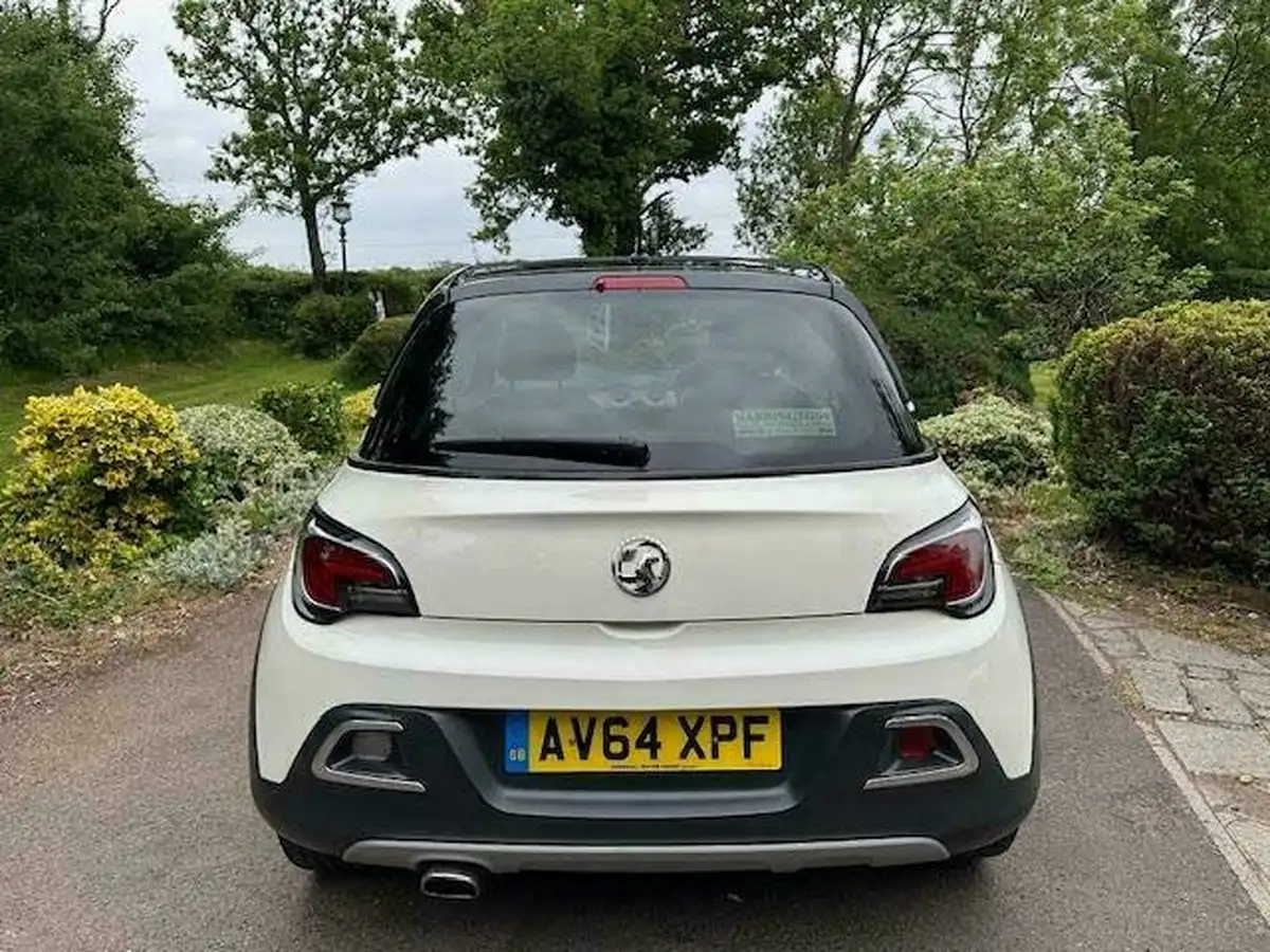 2014-vauxhall-adam-14-rocks-air-big-9
