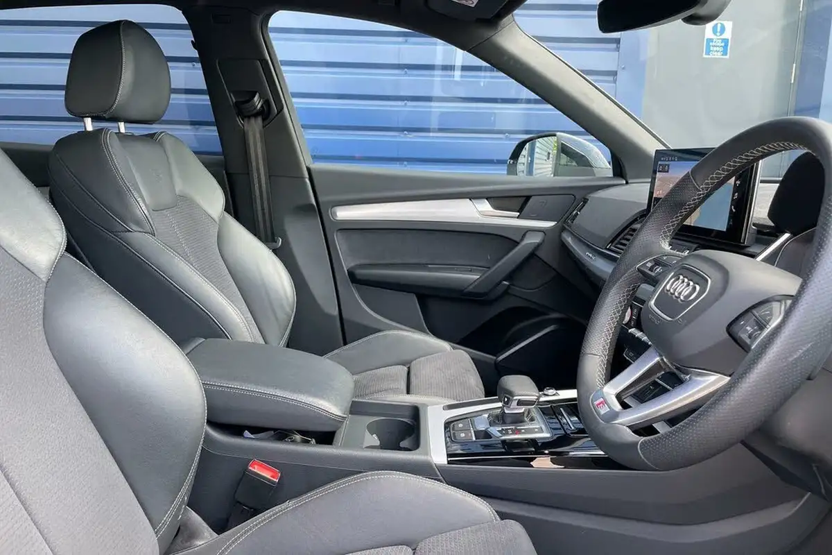 2023-audi-q5-20-45-tfsi-s-line-station-wagon-big-23