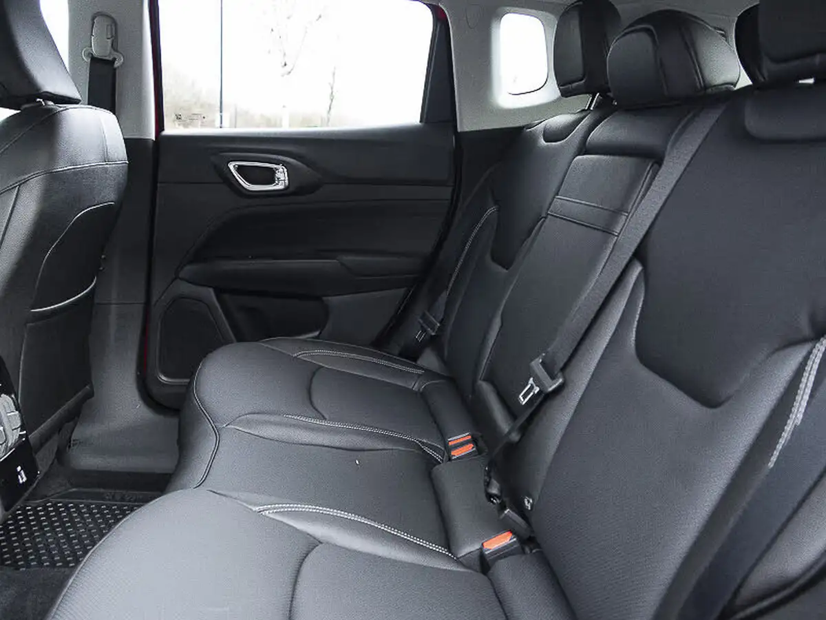 2024-jeep-compass-15-altitude-big-5