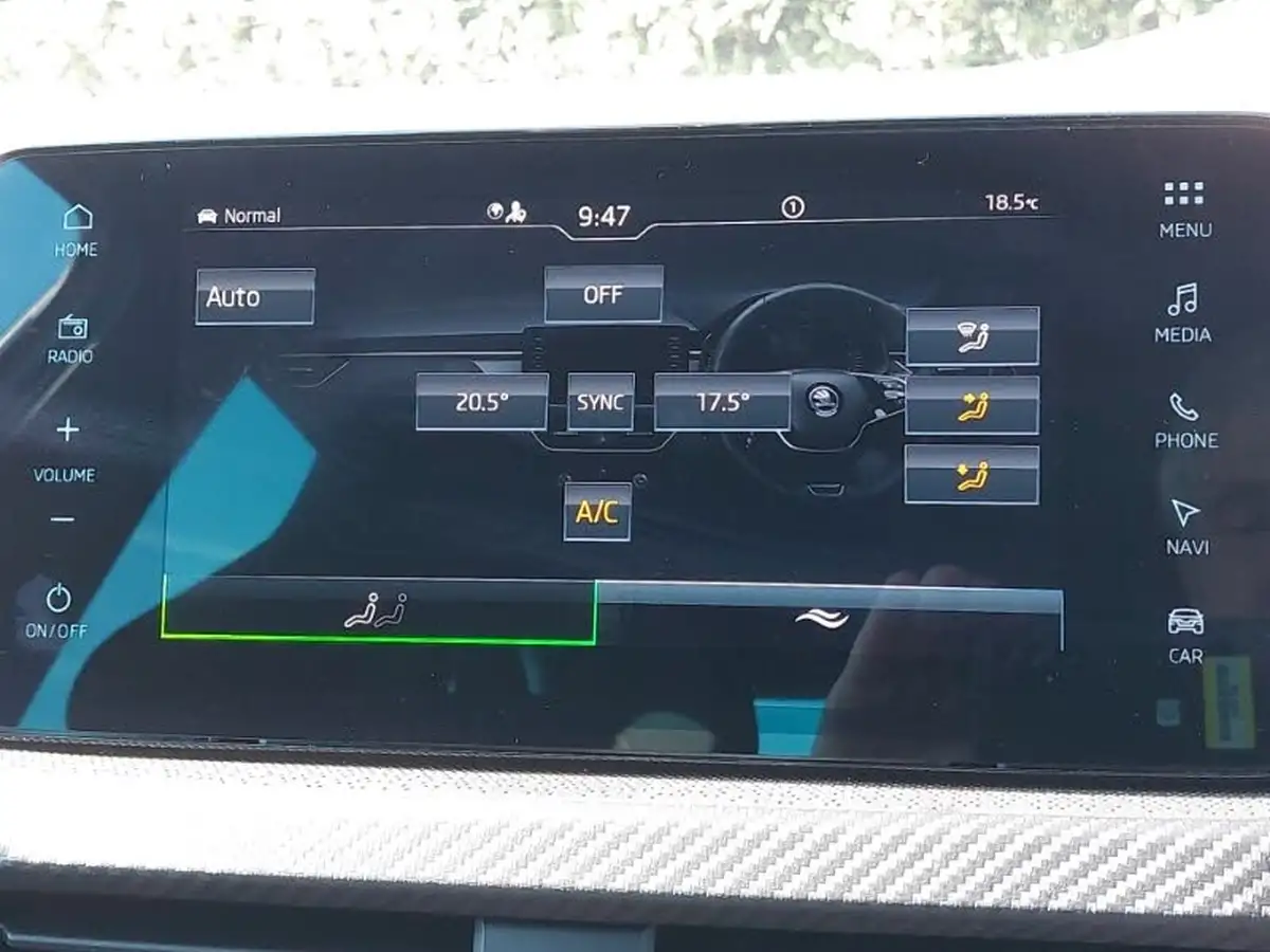 2024-skoda-kamiq-10-tsi-monte-carlo-116ps-dsg-big-14