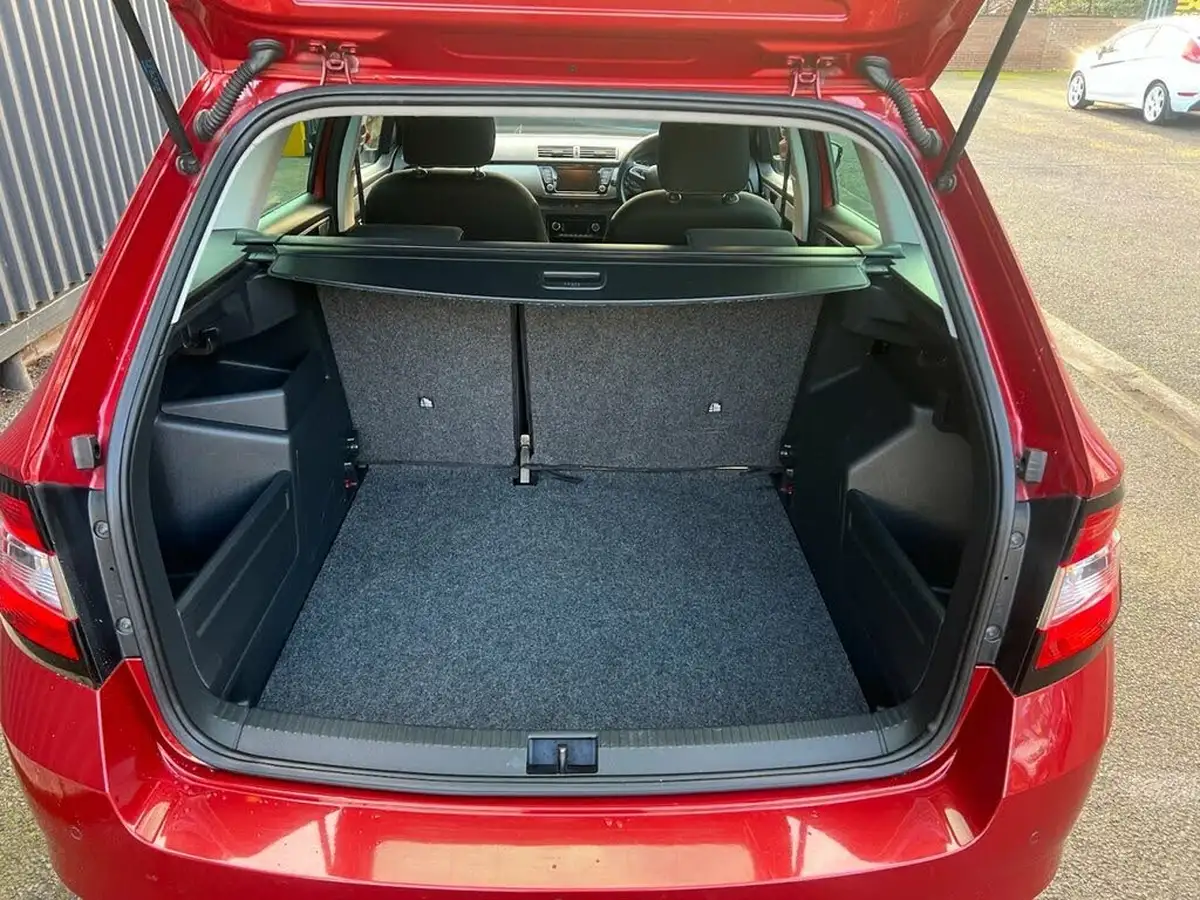 2016-skoda-fabia-12-tsi-se-l-90ps-estate-big-8