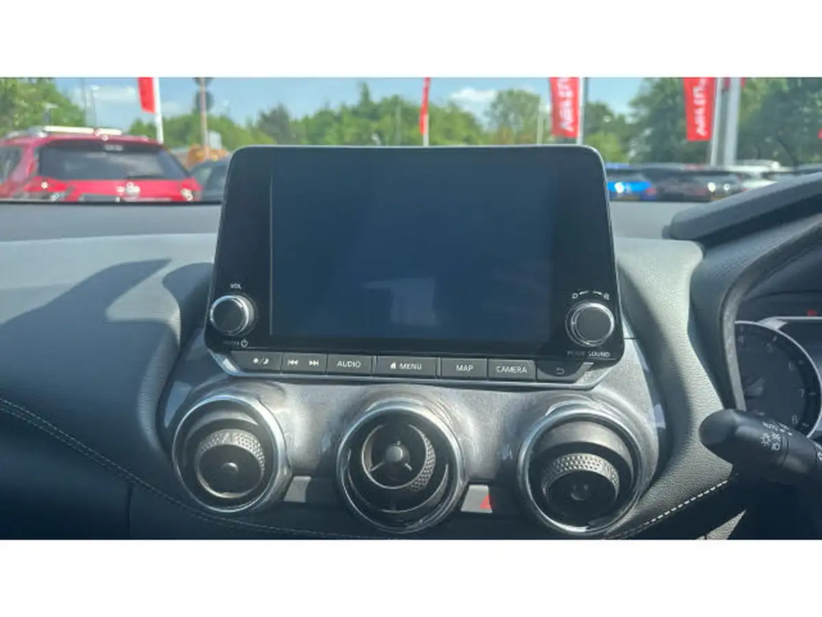 2021-nissan-juke-10-dig-t-n-connecta-big-11