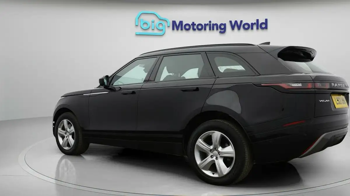 2021-land-rover-range-rover-velar-20-d200-velar-big-4