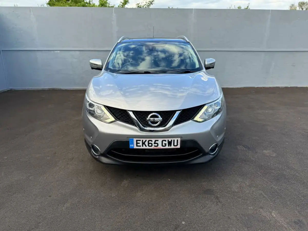 2015-nissan-qashqai-16dci-tekna-xtronic-cvt-big-68