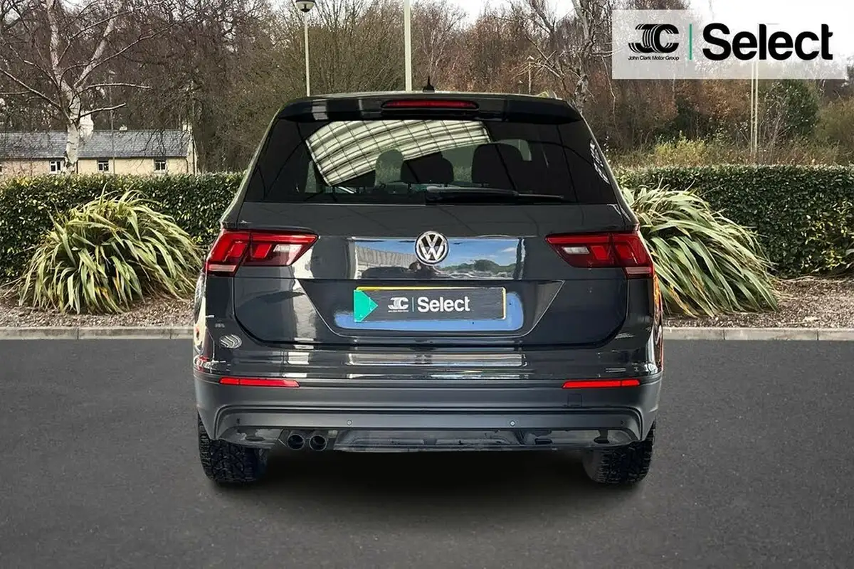 2018-volkswagen-tiguan-20tdi-se-navigation-150ps-scr-big-13