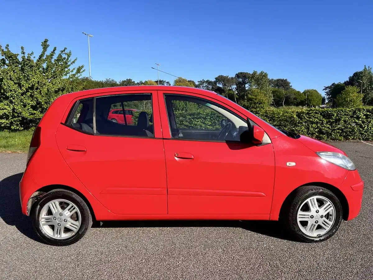 2010-hyundai-i10-11-edition-big-15