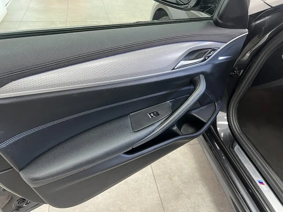 2018-bmw-5-series-20-530e-m-sport-big-21