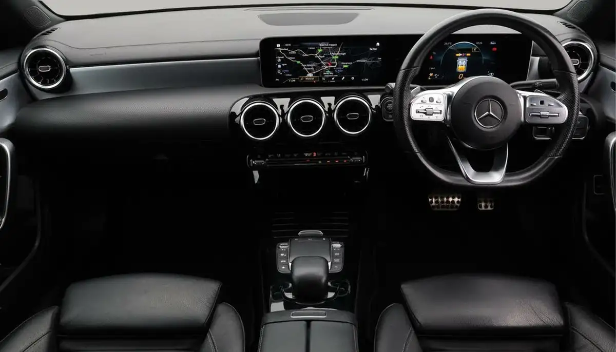 2020-mercedes-benz-cla-13-cla-200-amg-line-coupe-4d-7g-dct-big-13