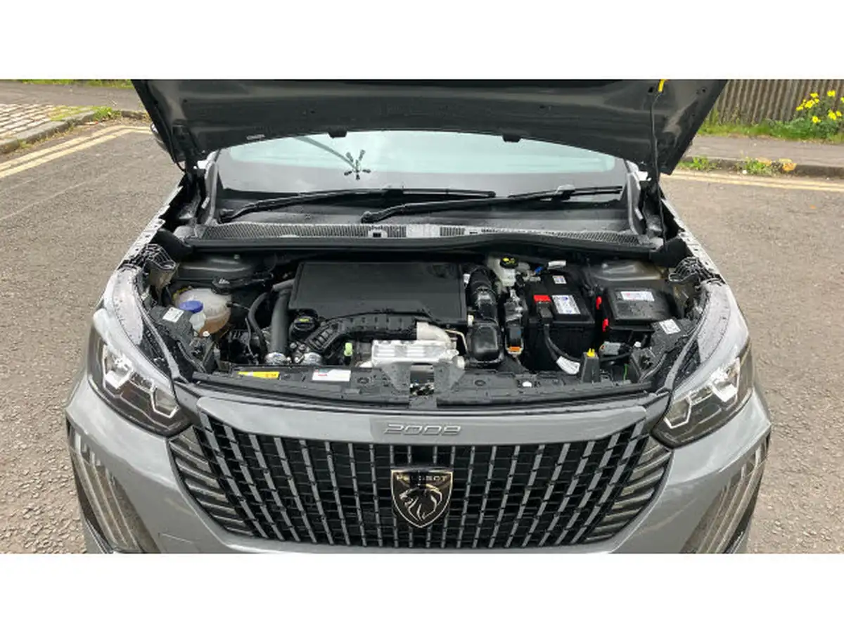 2025-peugeot-2008-suv-12-puretech-allure-130ps-big-7