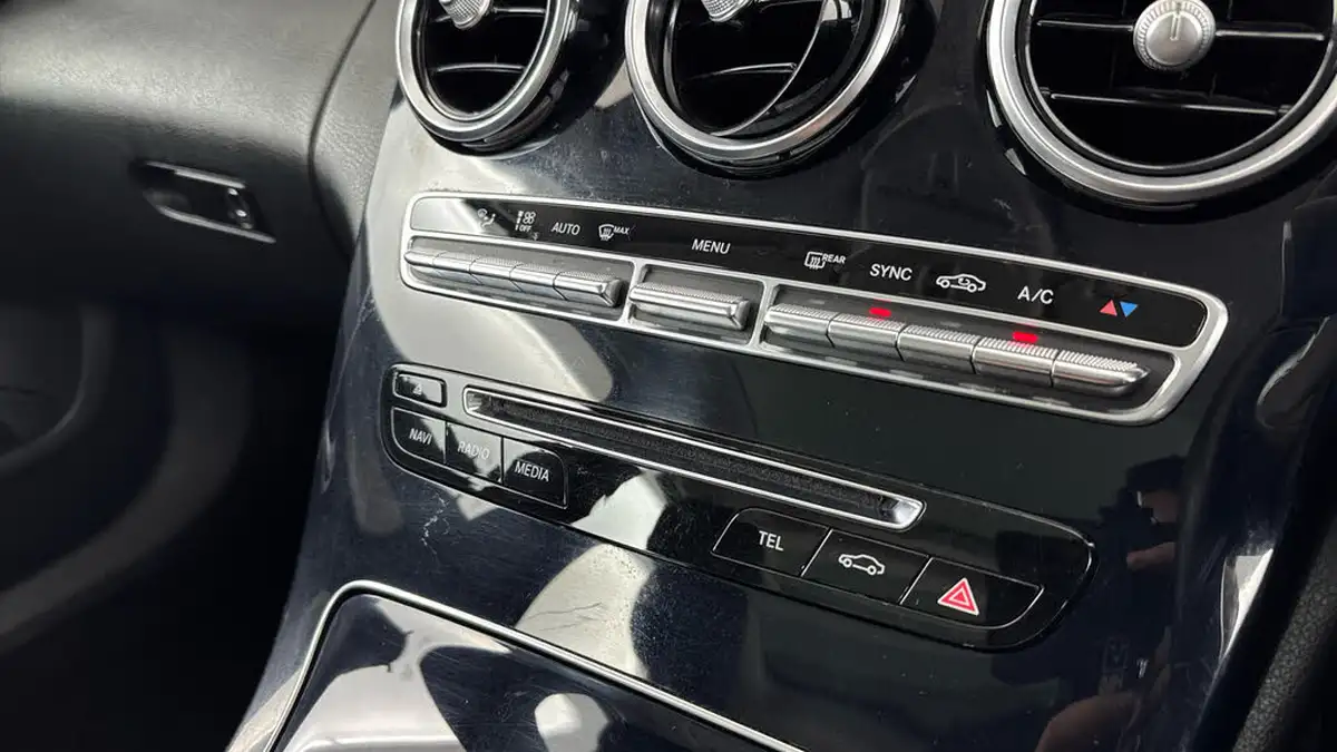 2020-mercedes-benz-c-class-15-c200-sport-premium-plusss-estate-5d-big-17