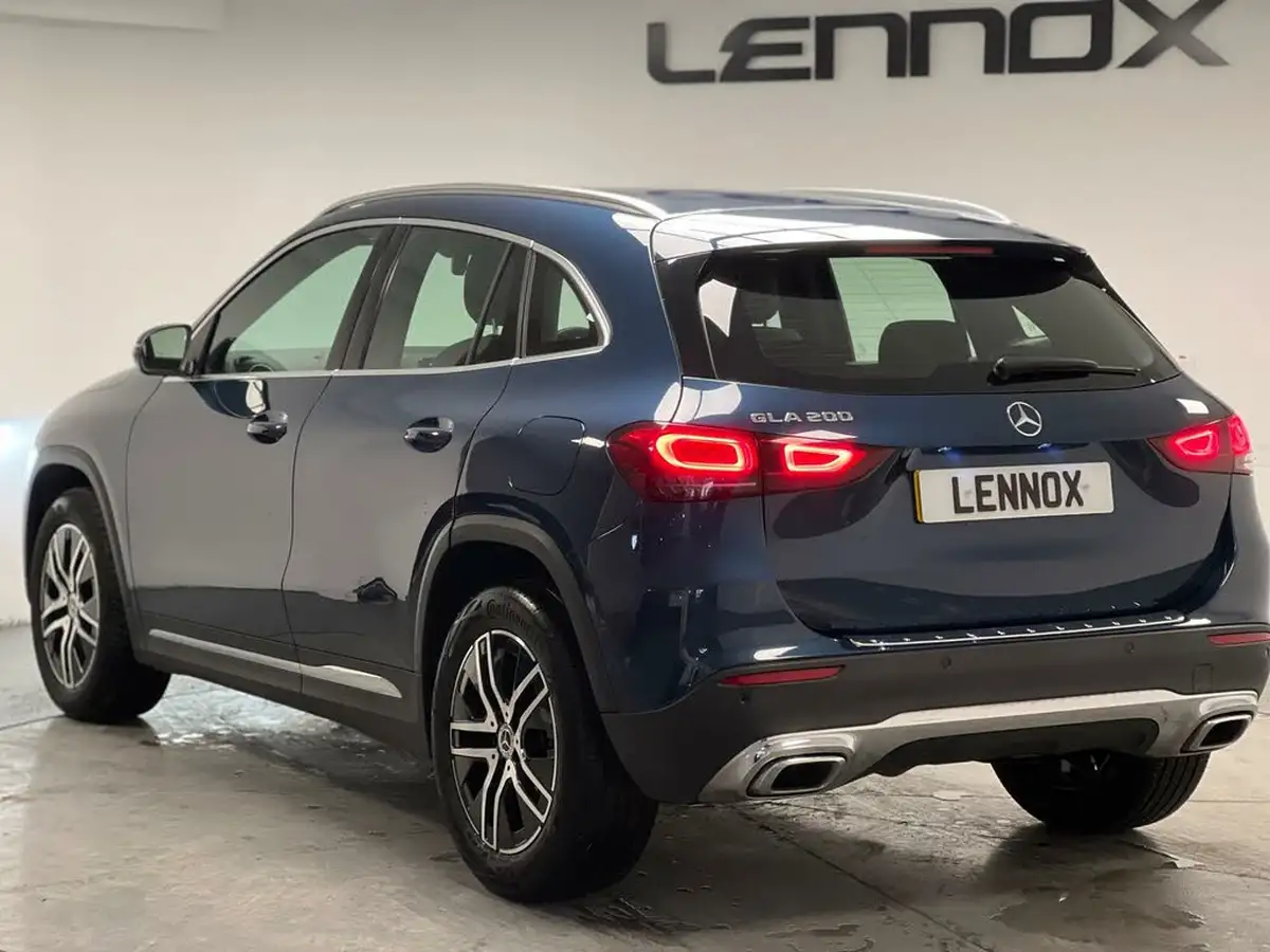 2023-mercedes-benz-gla-class-13-gla-200-sport-executive-station-wagon-big-3