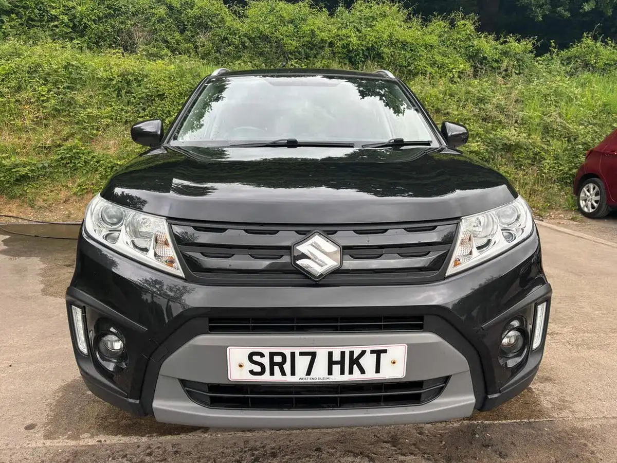 2017-suzuki-vitara-16-kuro-big-1