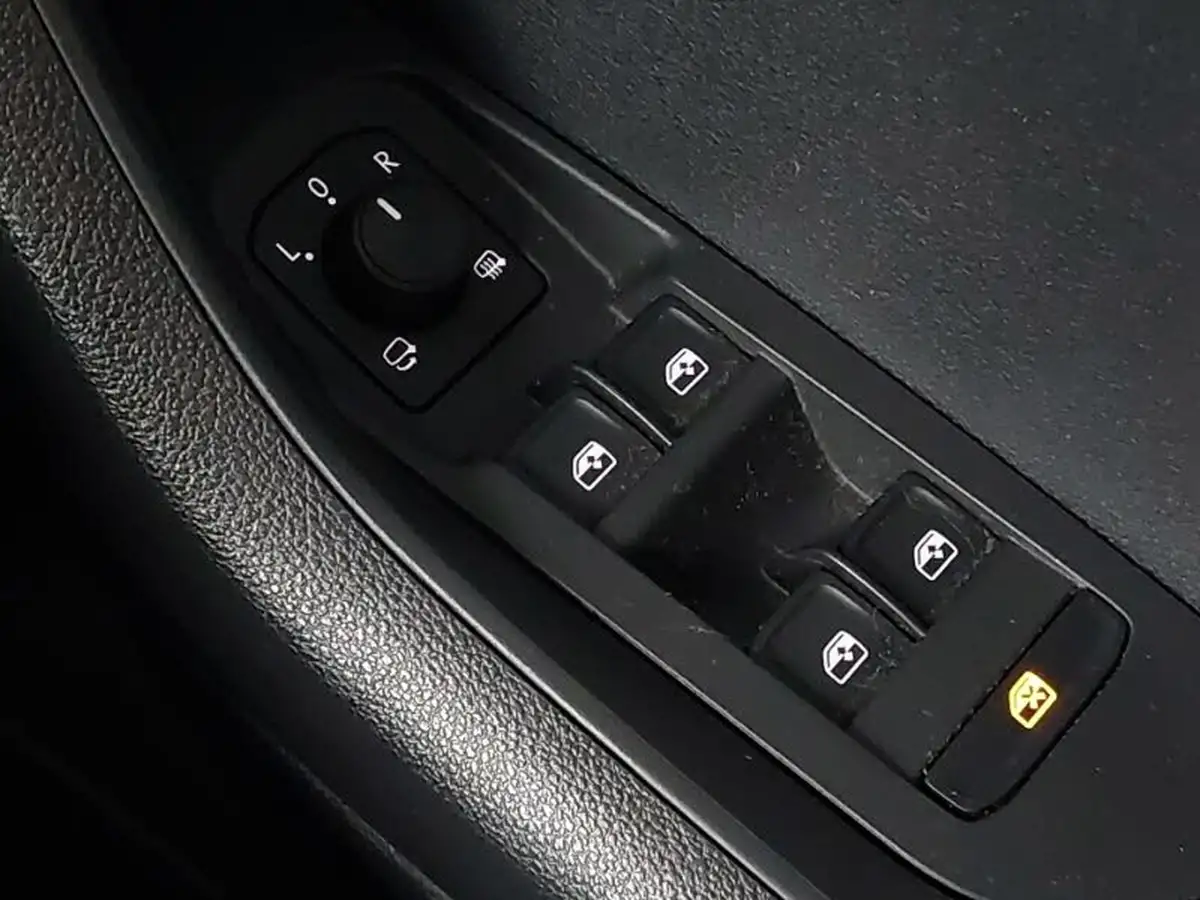 2019-skoda-karoq-10-tsi-se-big-18
