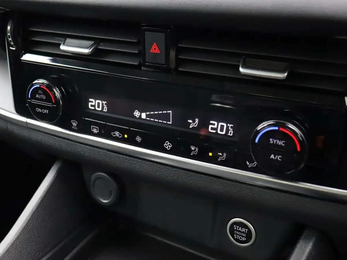 2023-nissan-qashqai-13-dig-t-acenta-premium-140ps-big-38