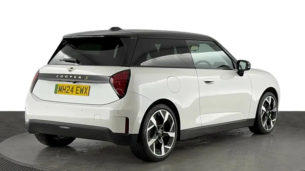 2024-mini-cooper-e-cooper-se-exclusive-level-2-big-3