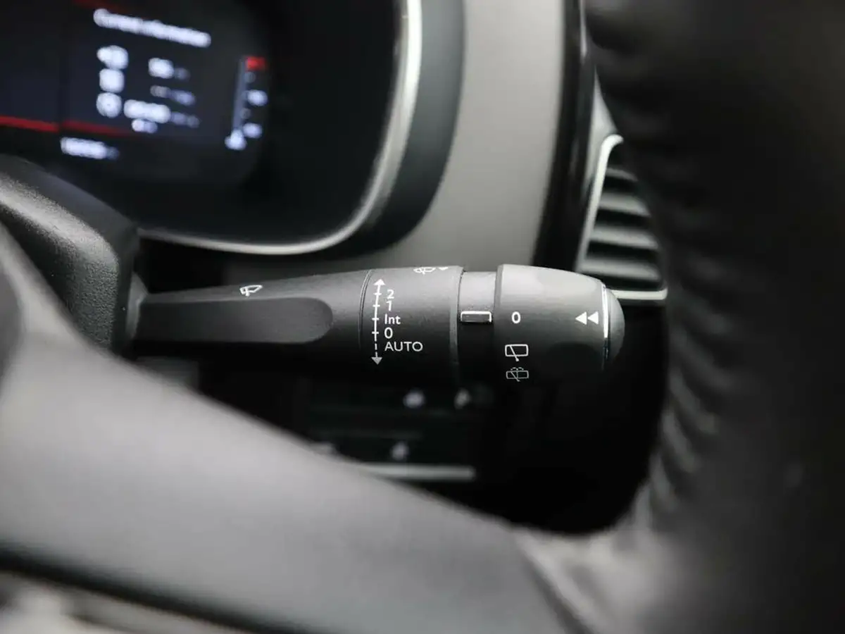 2022-citroen-c5-aircross-12-puretech-shine-ss-big-36