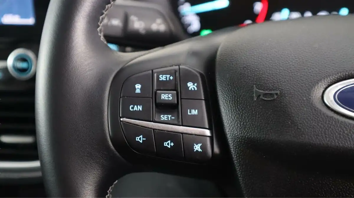 2021-ford-fiesta-10t-vignale-edition-125ps-hybrid-mhev-big-23