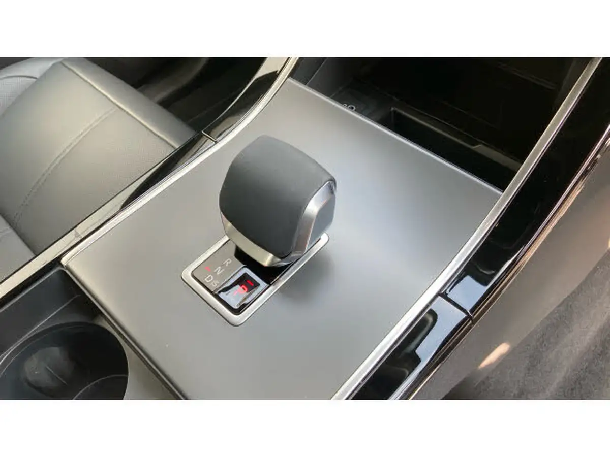 2024-land-rover-range-rover-velar-20-d200-dynamic-se-big-12