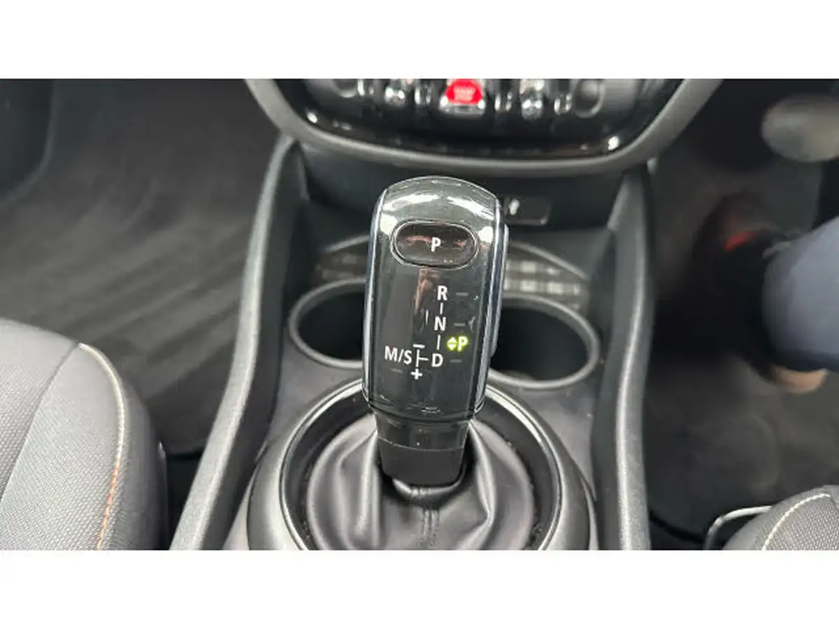 2021-mini-clubman-15-cooper-classic-auto-big-32