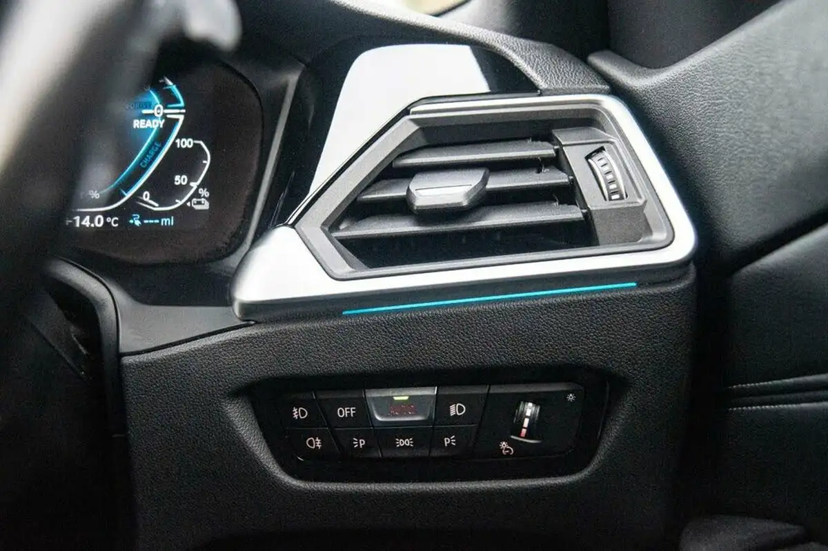 2022-bmw-3-series-20-330e-m-sport-touring-5d-big-15