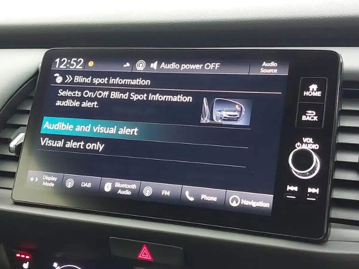 2023-honda-jazz-15-i-mmd-advance-sport-big-15