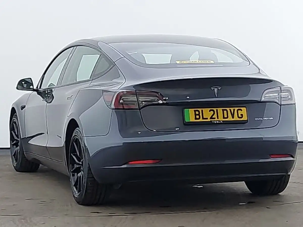 2021-tesla-model-3-e-long-range-4x4-big-1