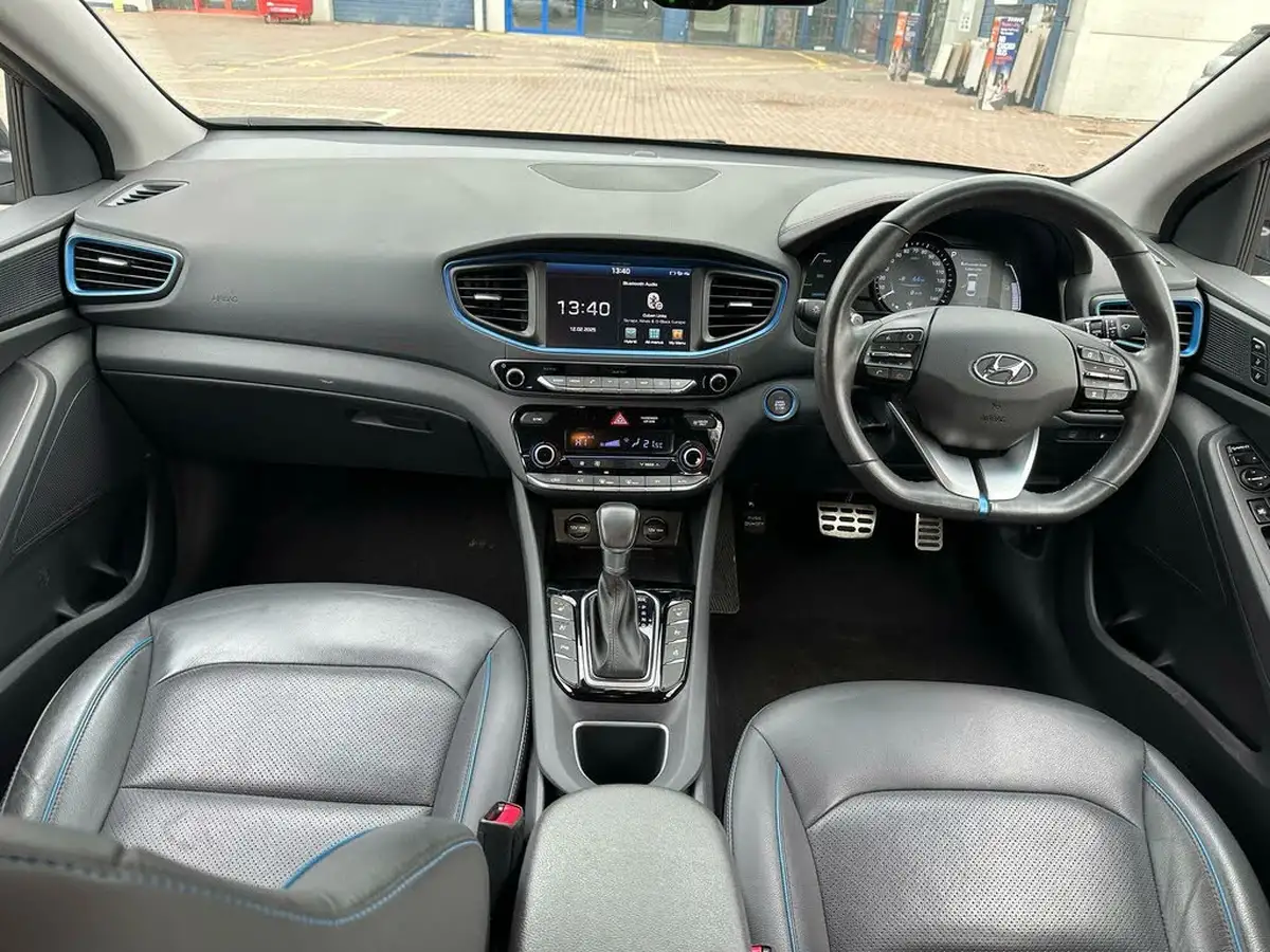 2018-hyundai-ioniq-16-gdi-premium-se-hybrid-big-19