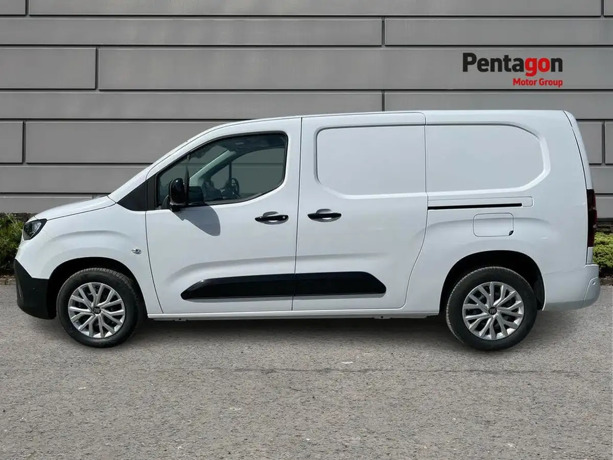 2025-fiat-doblo-big-11