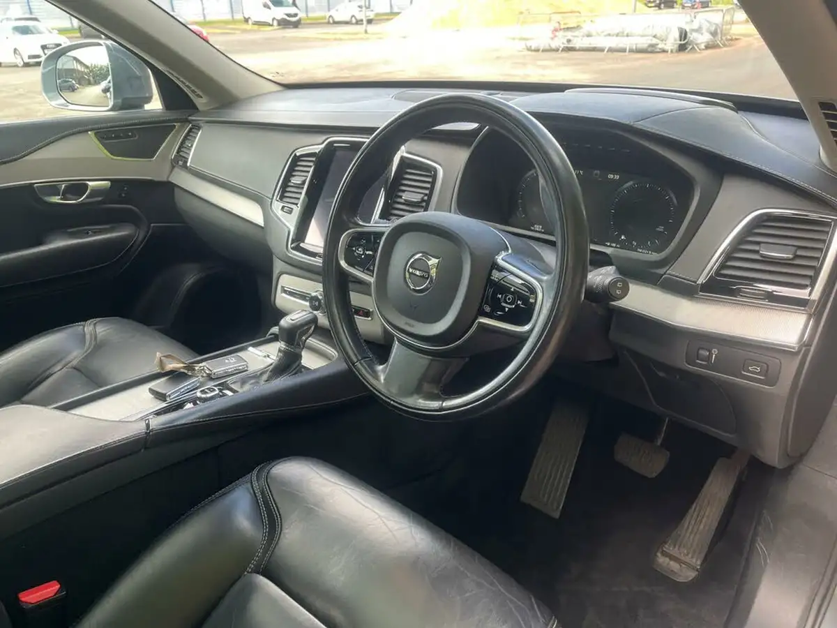 2017-volvo-xc90-20td-d5-inscription-auto-big-6