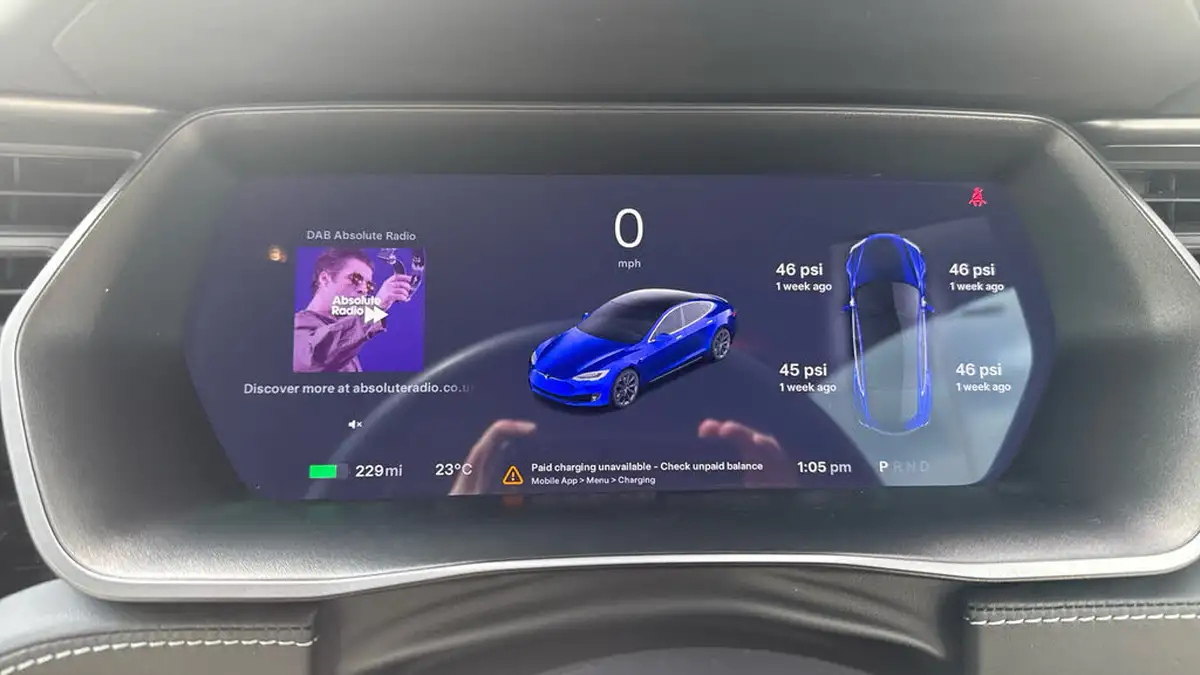 2020-tesla-model-s-e-ludicrous-performance-big-15
