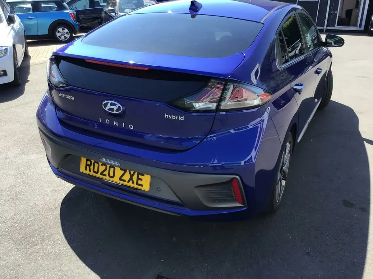 2020-hyundai-ioniq-16-gdi-premium-se-hybrid-big-15